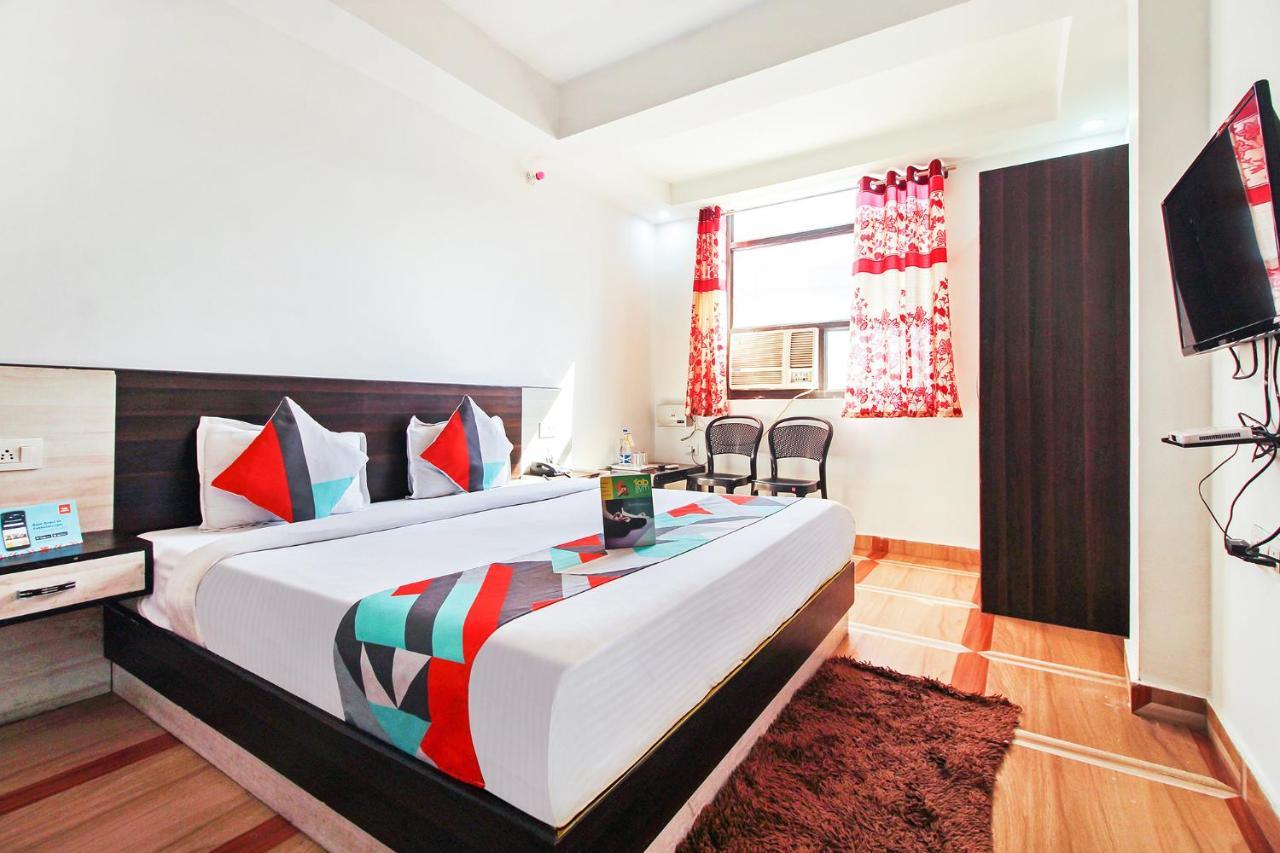Hotel Fabexpress Grand Almada à Bijnaur Extérieur photo